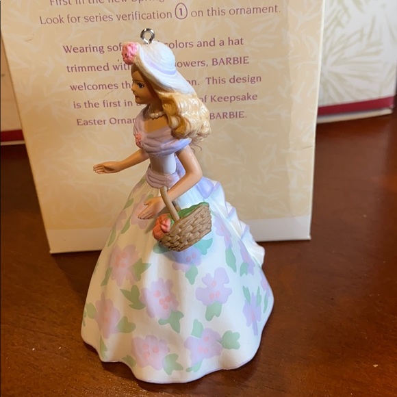 1995 Barbie Springtime ornament with box - Picture 3 of 5